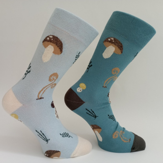 VZOROVANÉ PONOŽKY HOUBAŘ